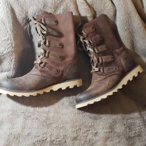 Sorel Scotia boots new size 9